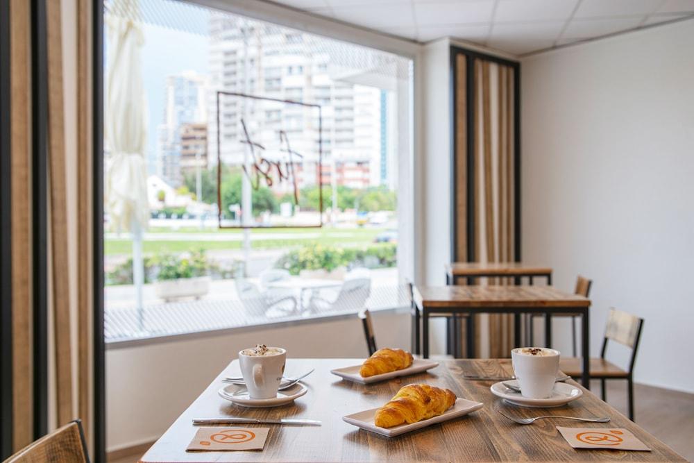 Pierre & Vacances Benidorm Levante Екстериор снимка